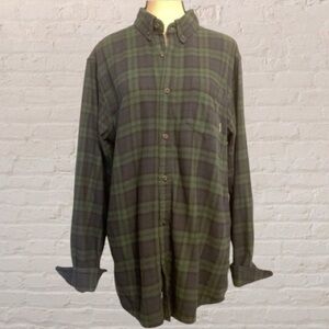 Tilley,black watch plaid,flannel button down shirt ,size medium